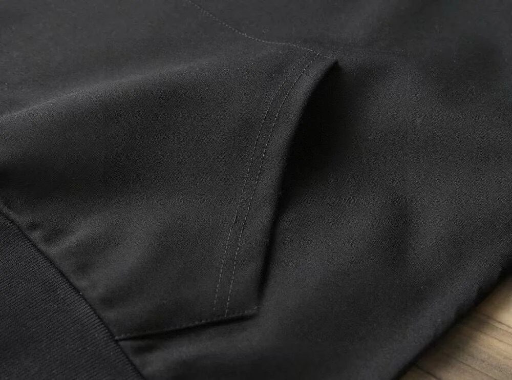 🅿️400 [LV Louis Vuitton] (Fat Man Gospel) hot-selling suit is coming. Focus on the original version of the official website. 2025 new hot-selling cardigan sweater suit. The original order is the best. 🇭🇰The meticulous work of top designers is dedicated to a fitting and perfect upper body effect. 100% natural high-quality Roman cotton, close-fitting comfort, noble and elegant! Original hardware embodies elegance and nobility! Counter size: M-5XL (maximum wear up to 220 pounds)
